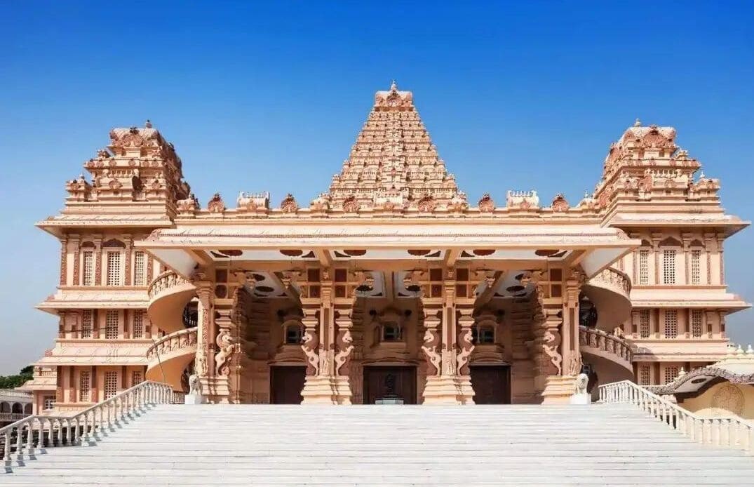 Famous Temples in Delhi